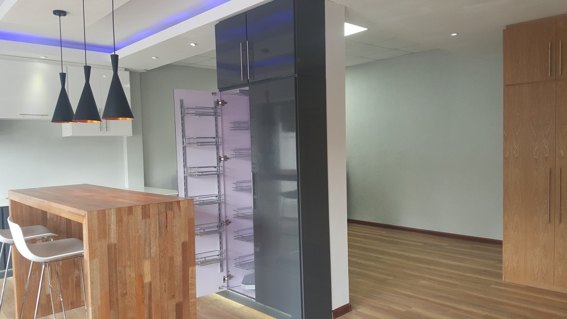 Elite Interiors showroom 15